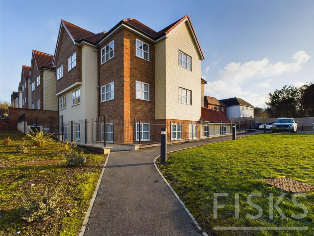 Main image of property: London Road, Benfleet, SS7