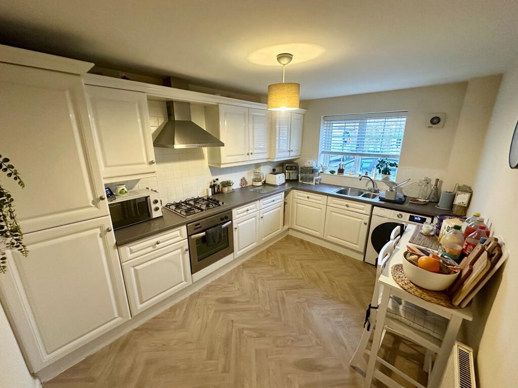 Main image of property: Ashwood Green, Ryhill