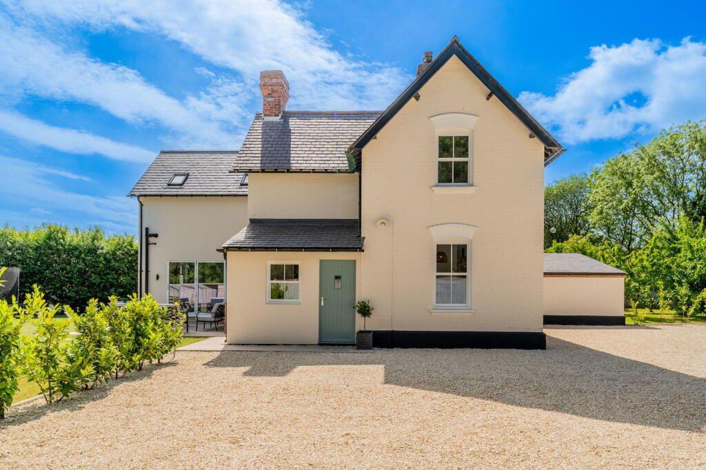 Main image of property: Lumby Lane,Howden,Goole,DN14 7LT