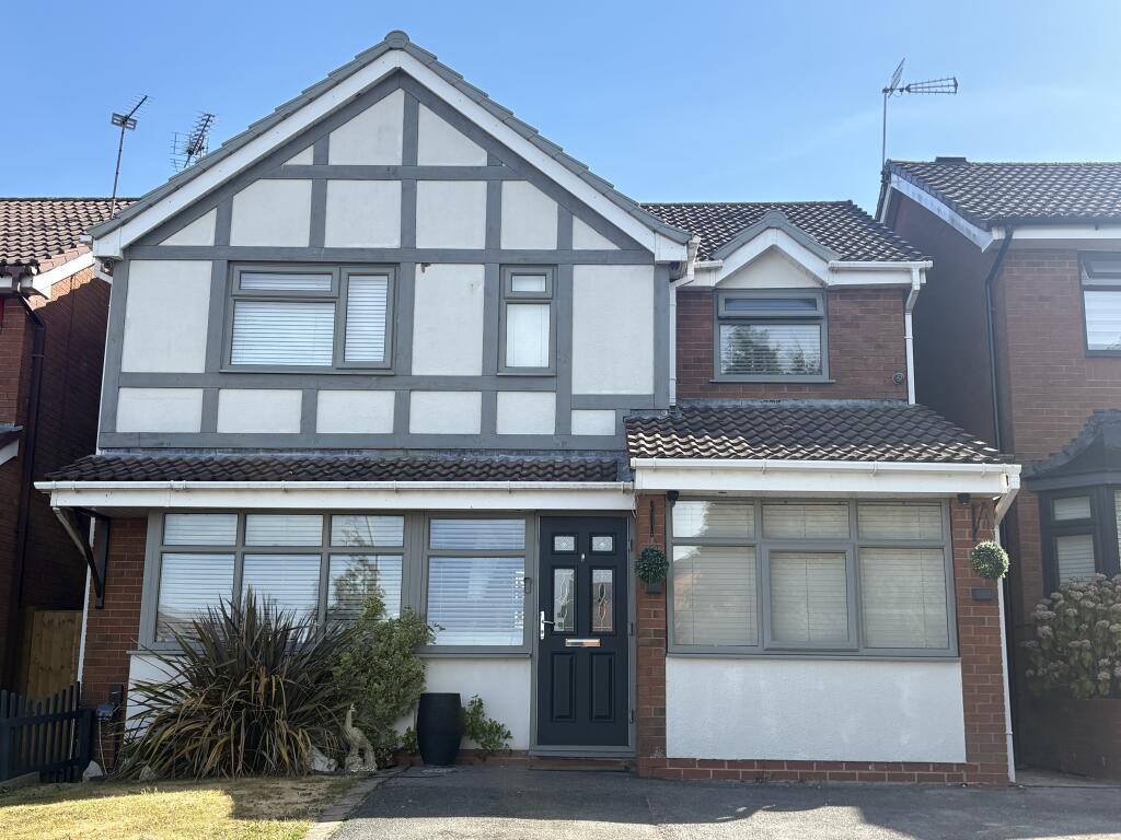 House in Stoke-on-Trent - View 2