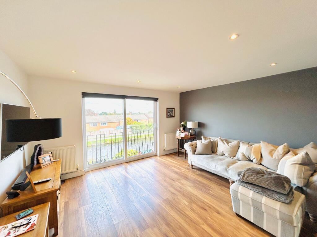 House in Lymm, Deansgreen - View 4