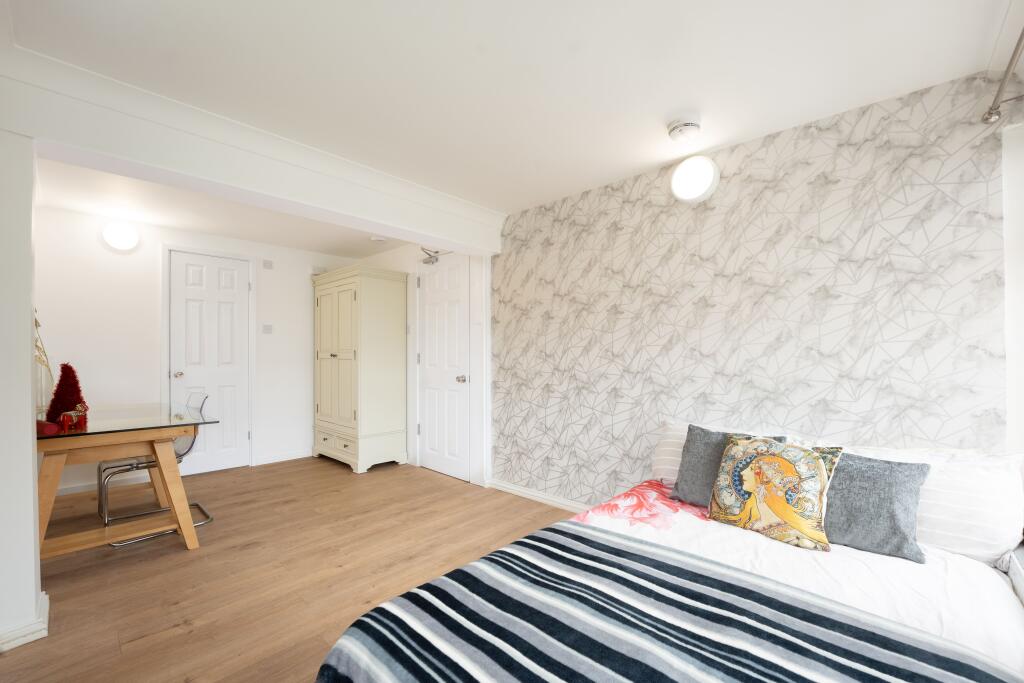 House in Cambridge, Fen Ditton - View 5