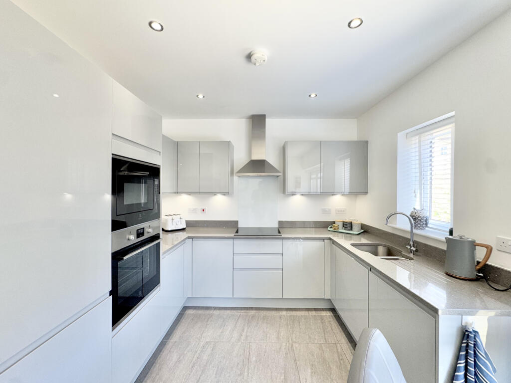 Merton Close, Kippax, West Yorkshire, LS25 photo 3