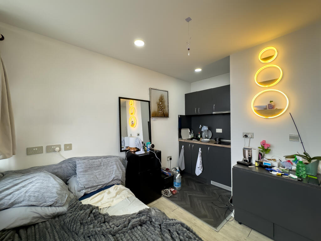 Apartment in Sunderland, North East - View 4