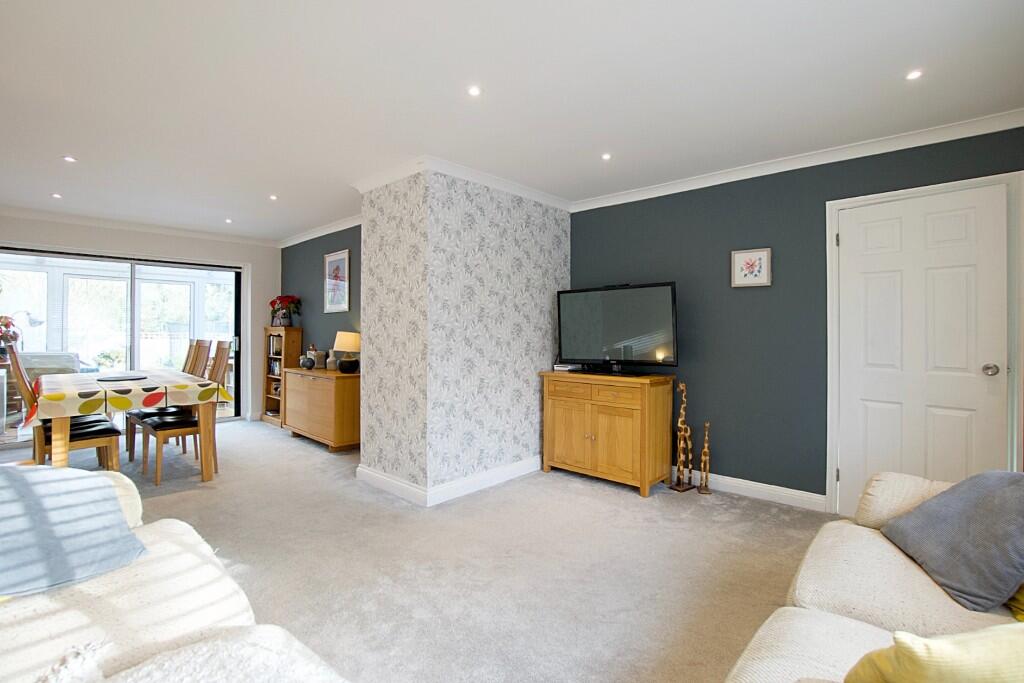 Towns End Road | Sharnbrook | Beds | MK44 | generous garden photo 4