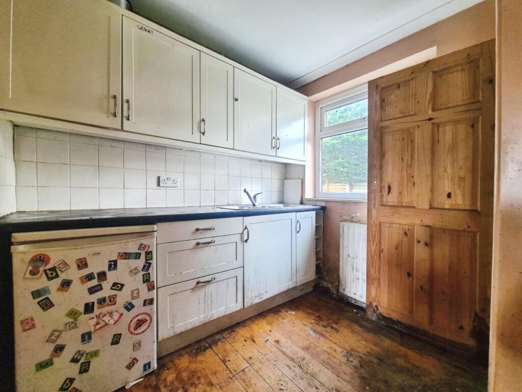 Additional image 4 of Otley Road, Baildon, BD17 7JJ