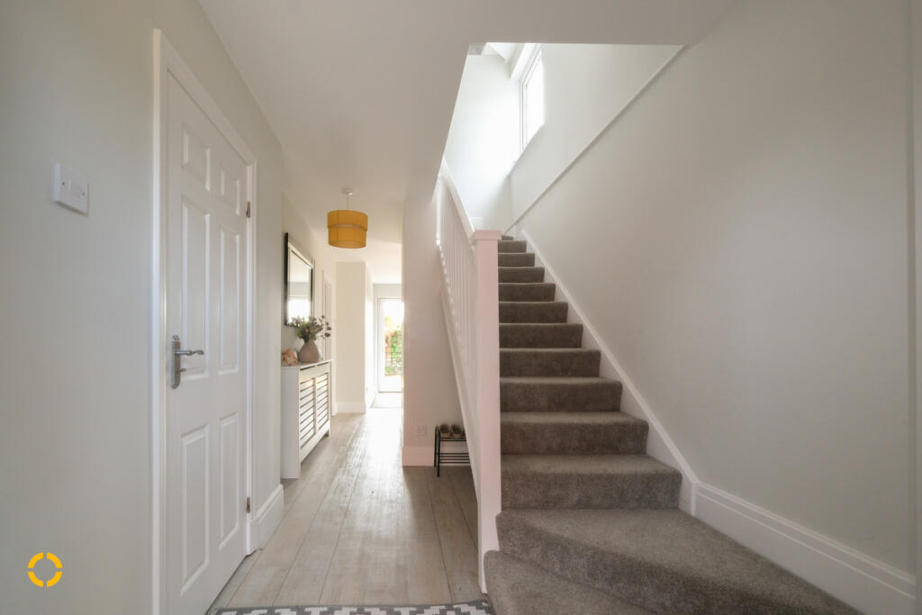 The Leylands, Lytham St. Annes, FY8 photo 2