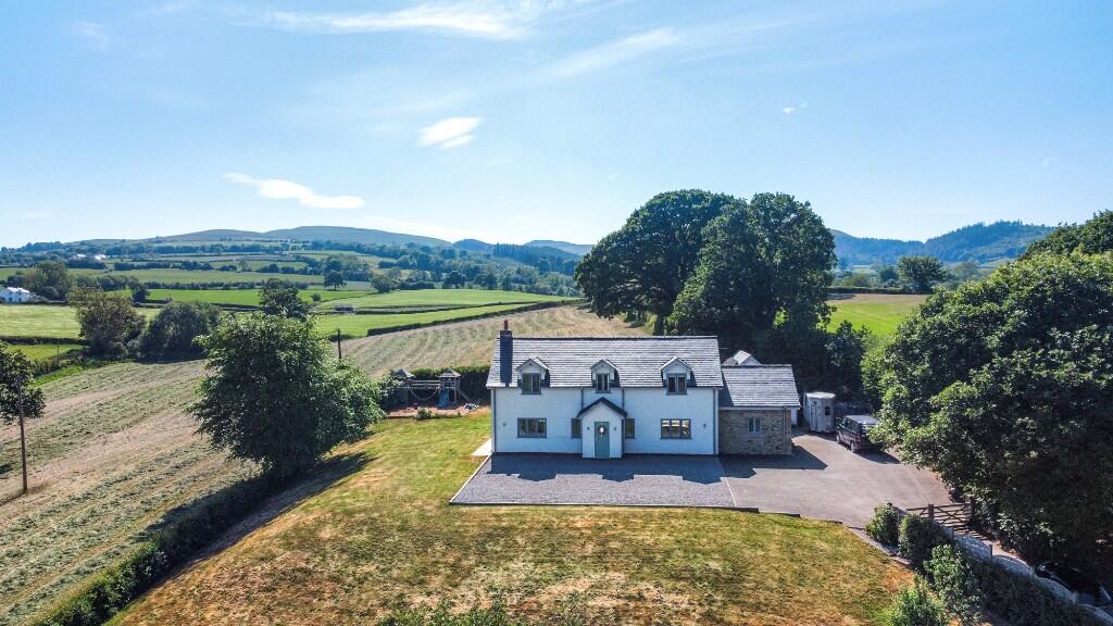 Main image of property: STAR CROSSING ROAD, CILCAIN, MOLD, FLINTSHIRE, CH7 5NP