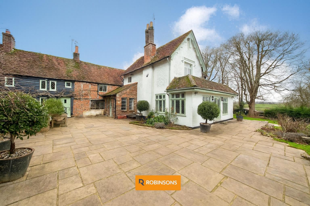 Main image of property: Common Road, Kensworth, LU6 2PH