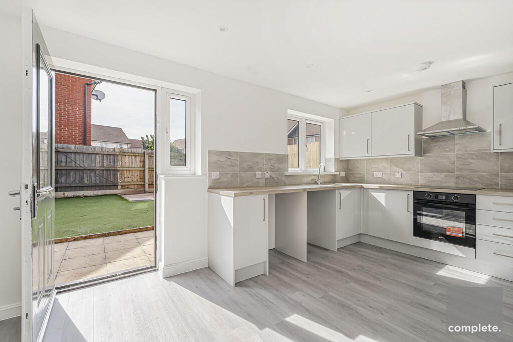 House in Exeter, Cranbrook - View 2