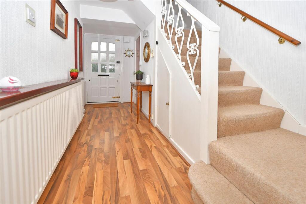 House in Cuddington, Cheshire West and Chester - View 5