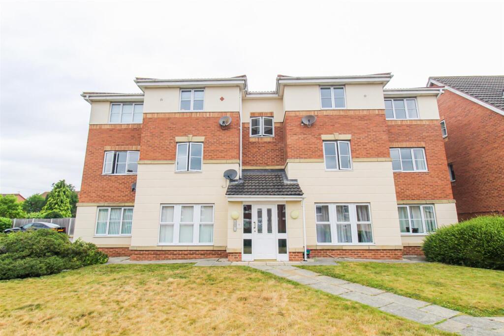Main image of property: Weavers Chase, Wakefield