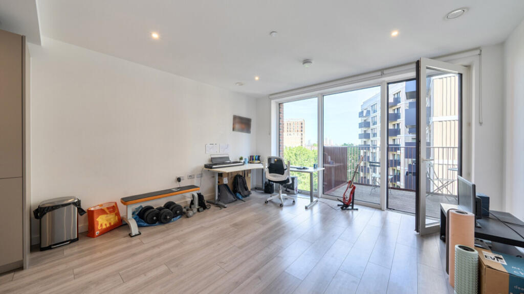 Apartment in London - View 2