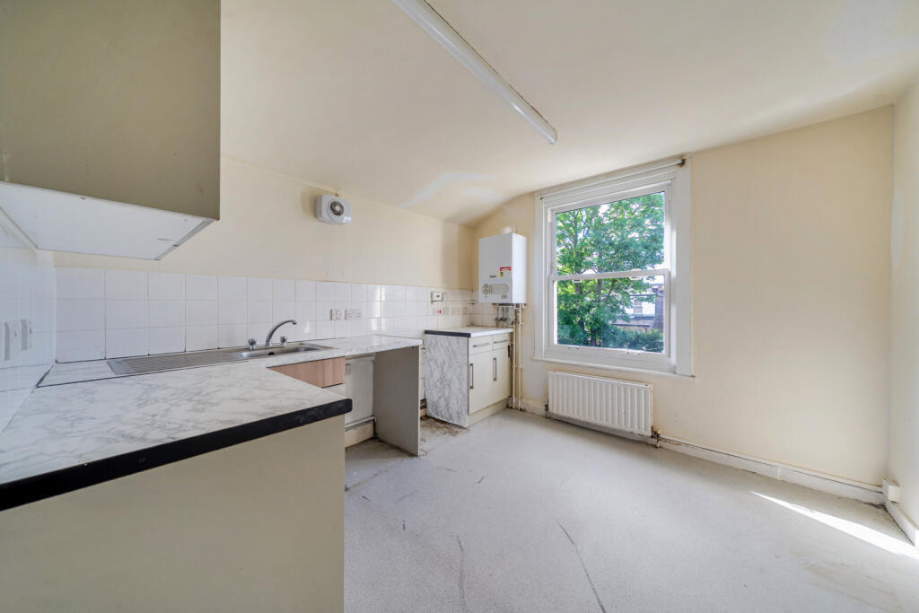 Apartment in London - View 4