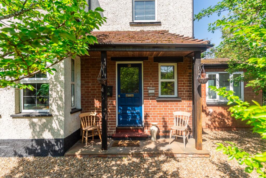 Main image of property: Walton Road, Aylesbury, Buckinghamshire, HP21