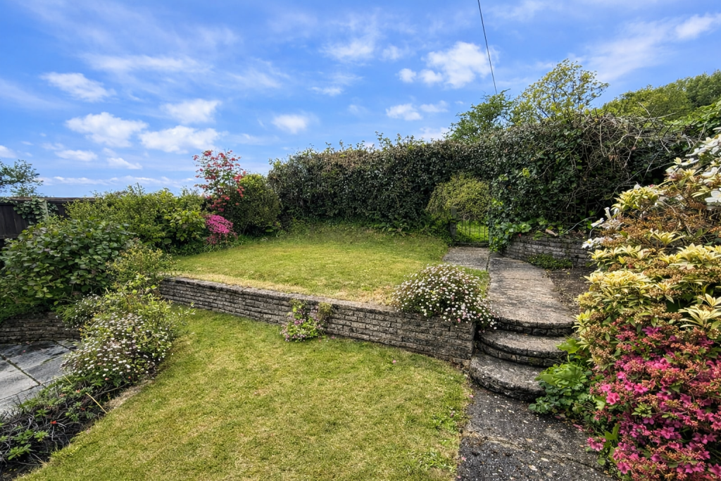 Wentworth Crescent, Mayals, Swansea, SA3 5HT photo 4