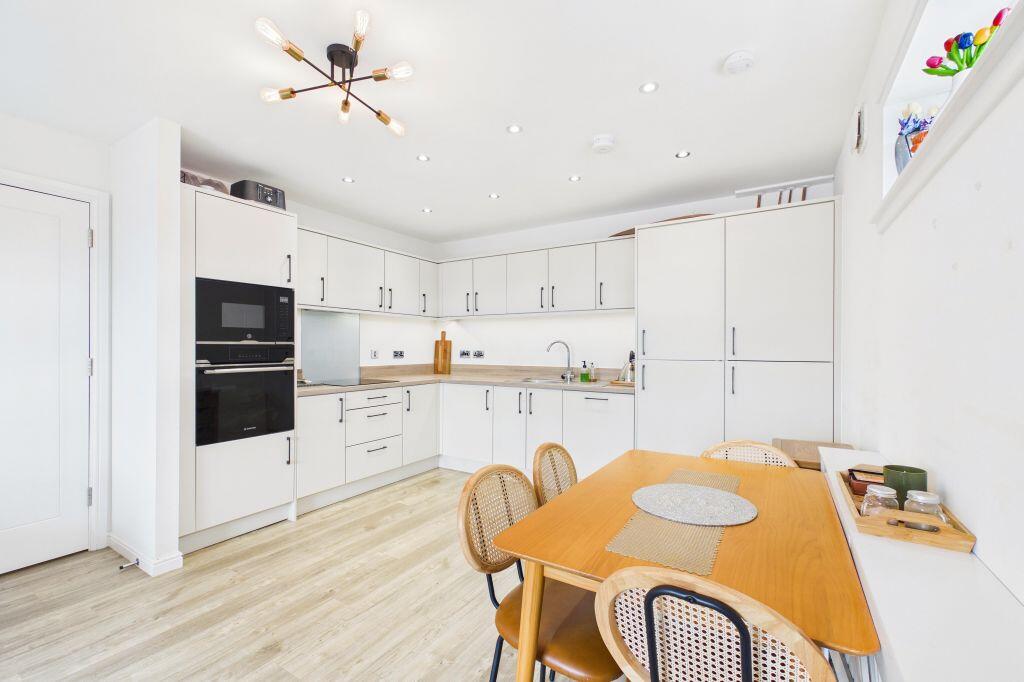 Apartment in Edinburgh - More