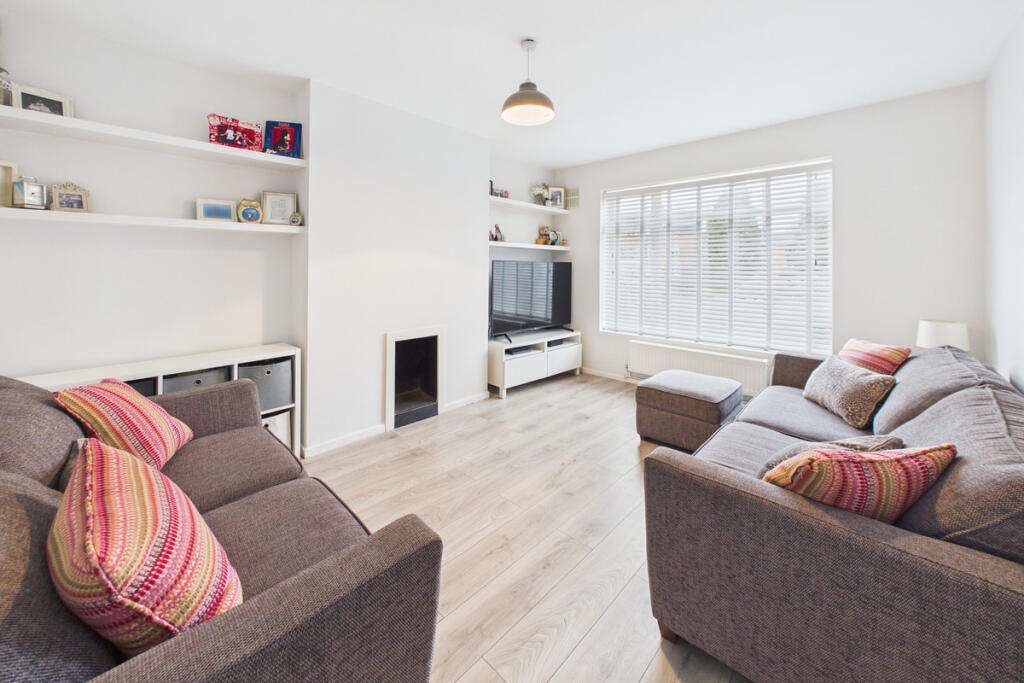 House in Dacorum, Adeyfield - View 3