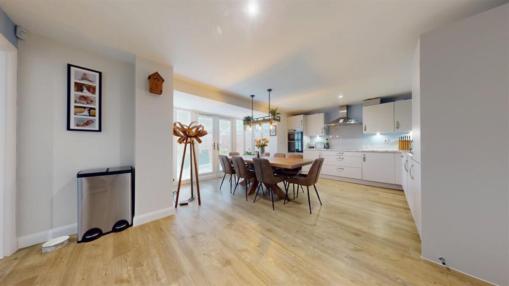 Read Loke, Eaton Leys, Milton Keynes - View 5