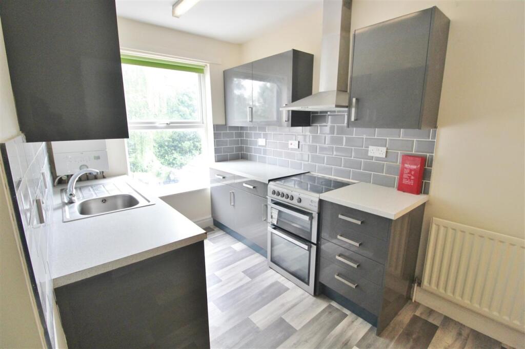 Stamford Street, Grantham - View 4