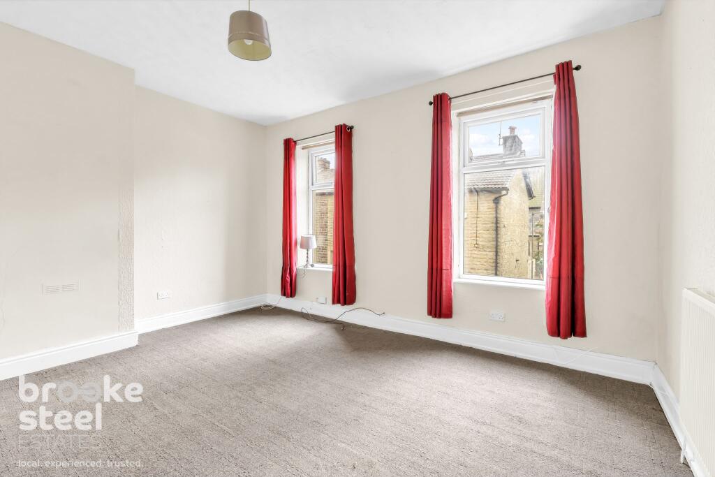House in Rossendale, Lane Side - View 5