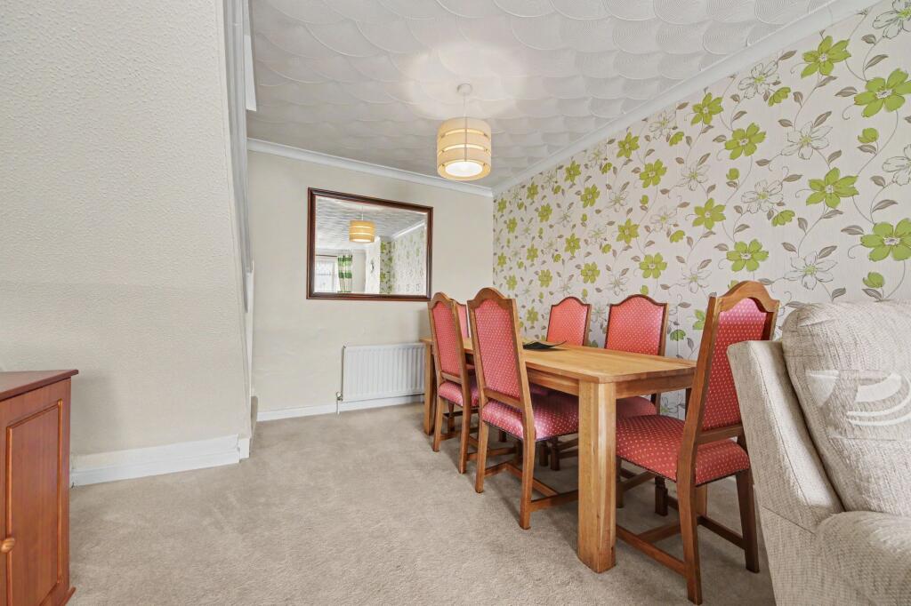 House in Southampton - More