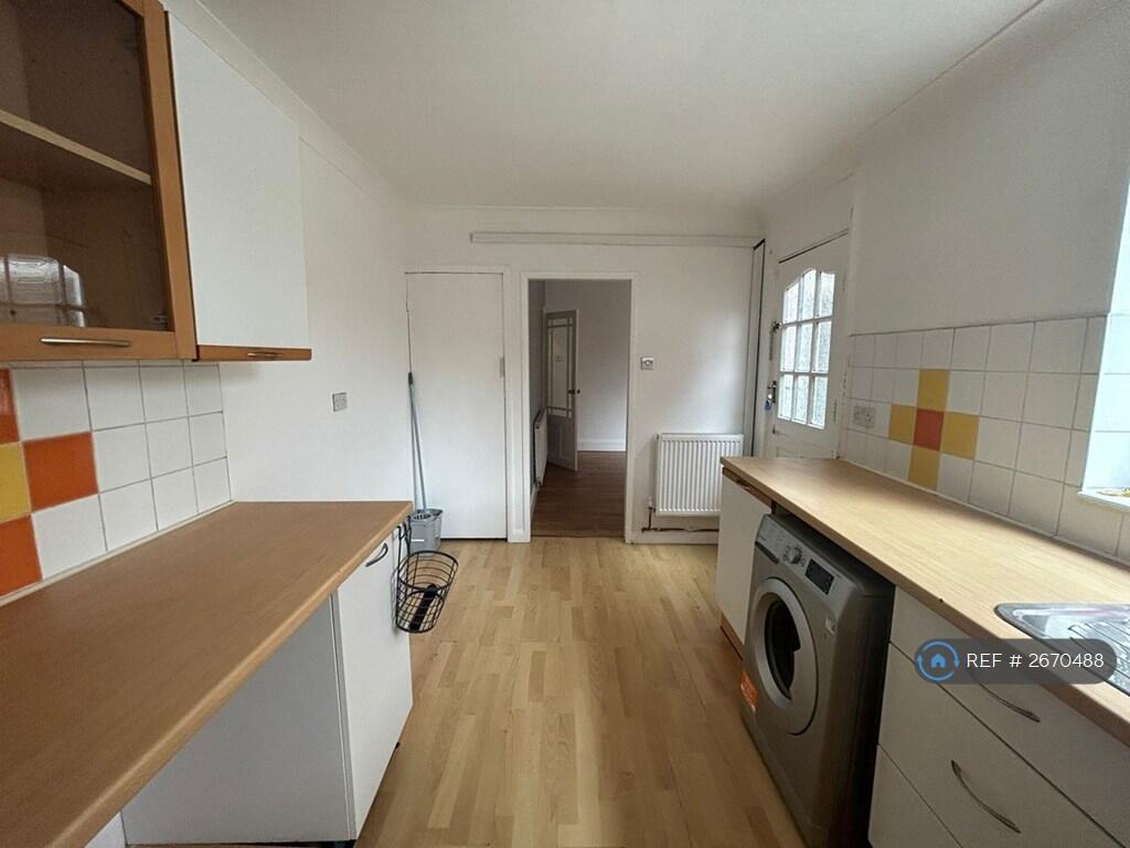 Main image of property: Royston Avenue, Doncaster, DN5