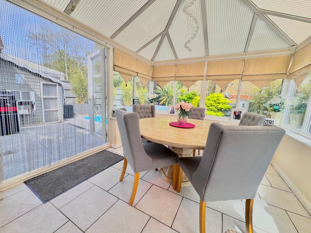 House in Fareham, Whiteley, Locks Heath - View 3