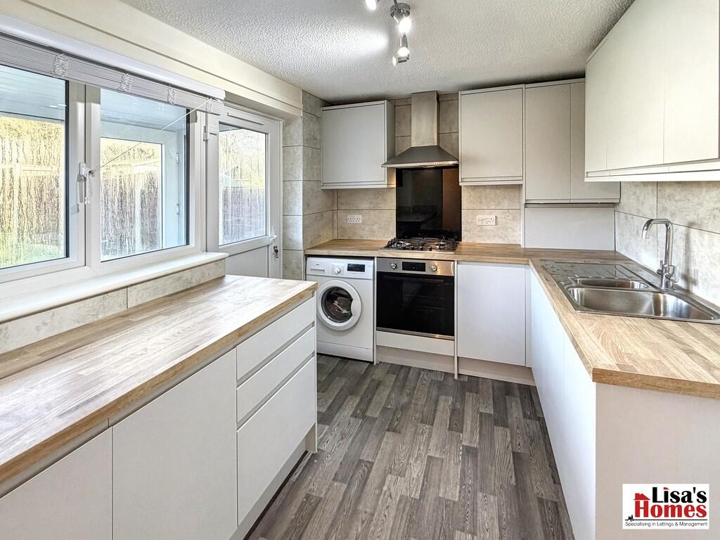 Main image of property: Peregrine Way, Kessingland 