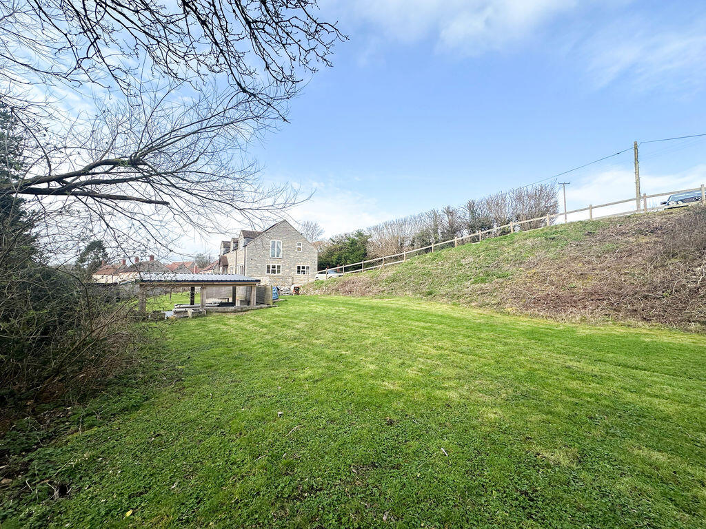 Additional image 46 of Pilton