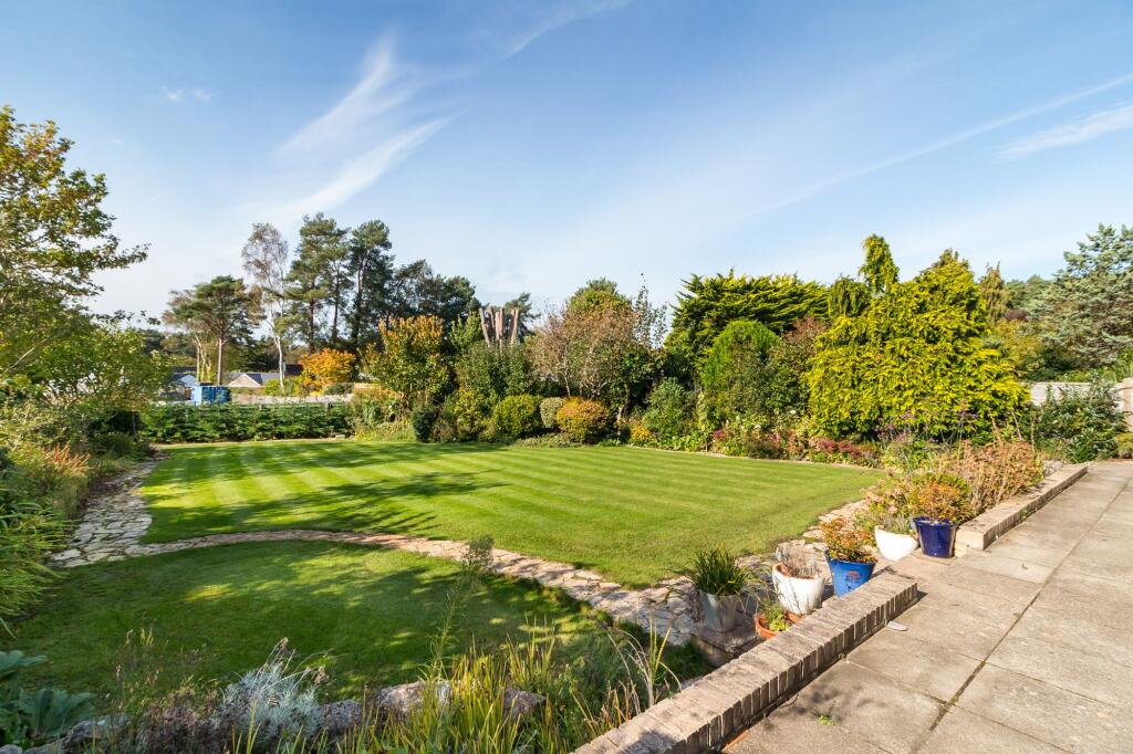 The Glade, Ashley Heath, Ringwood photo 3