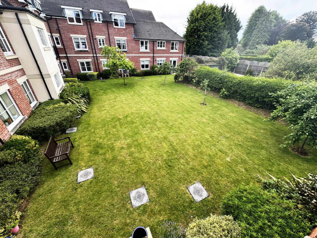 Woolmans Lodge, Solihull Road, Shirley photo 5