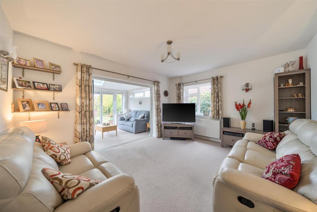 House in Renhold, Bedford - View 4