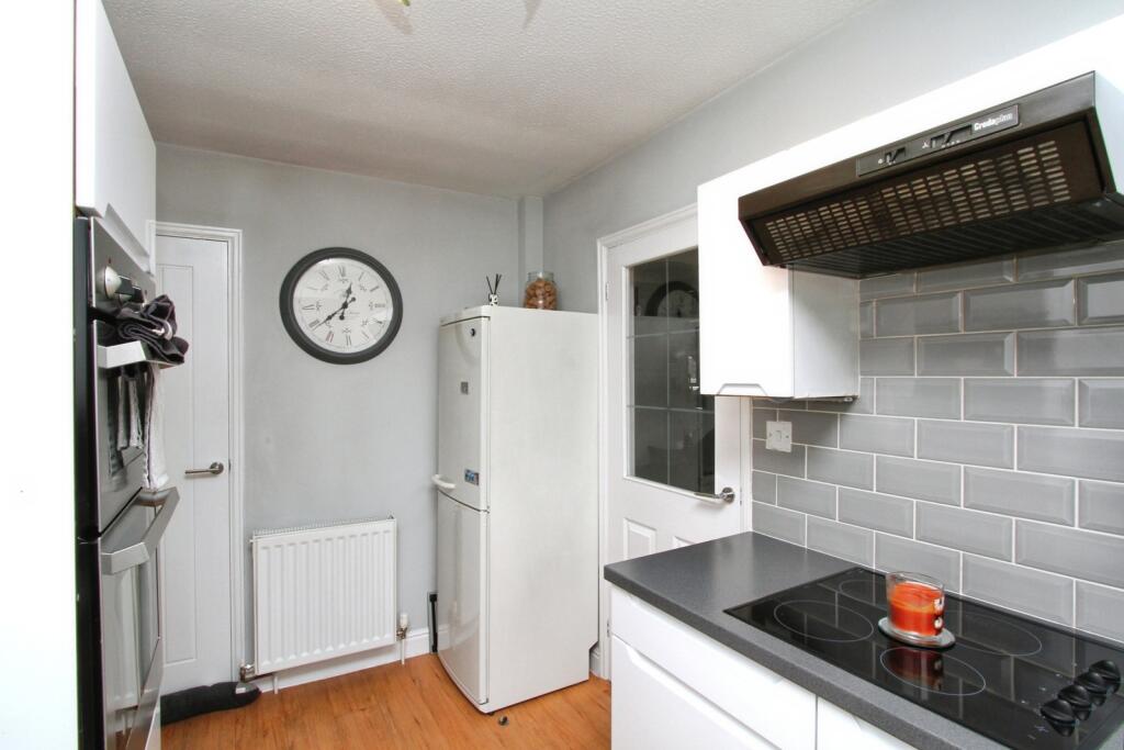 Fanshaw Road, SHEFFIELD, South Yorkshire, S21 photo 4