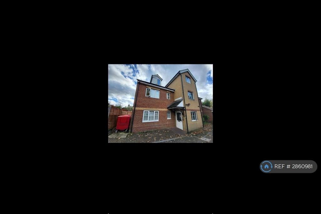 Main image of property: Popes Meadow Court, Luton, LU2