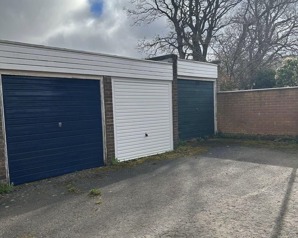 Main image of property: Garage, 82 Cairns Drive, Balerno, Edinburgh, EH14 7HH