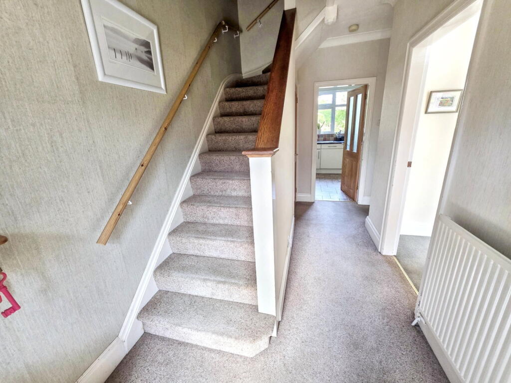 House in Hull - View 4