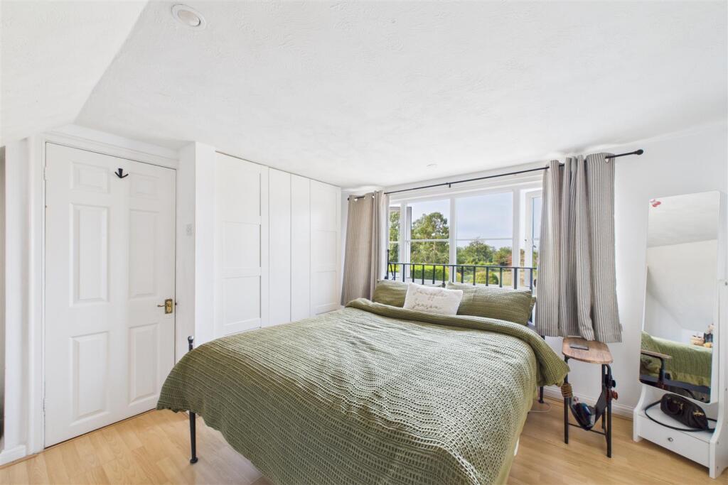 Bayley Road, Tangmere - More