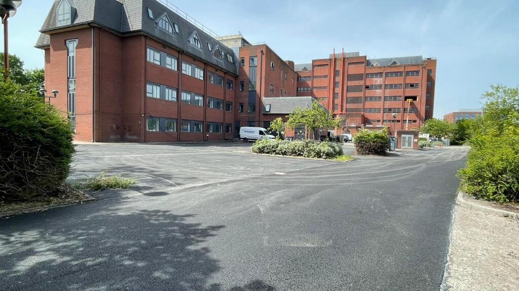 Charterhall Drive, Chester, Cheshire, CH88 - View 5