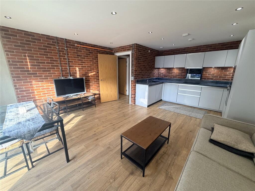 Apartment in Watford - View 2