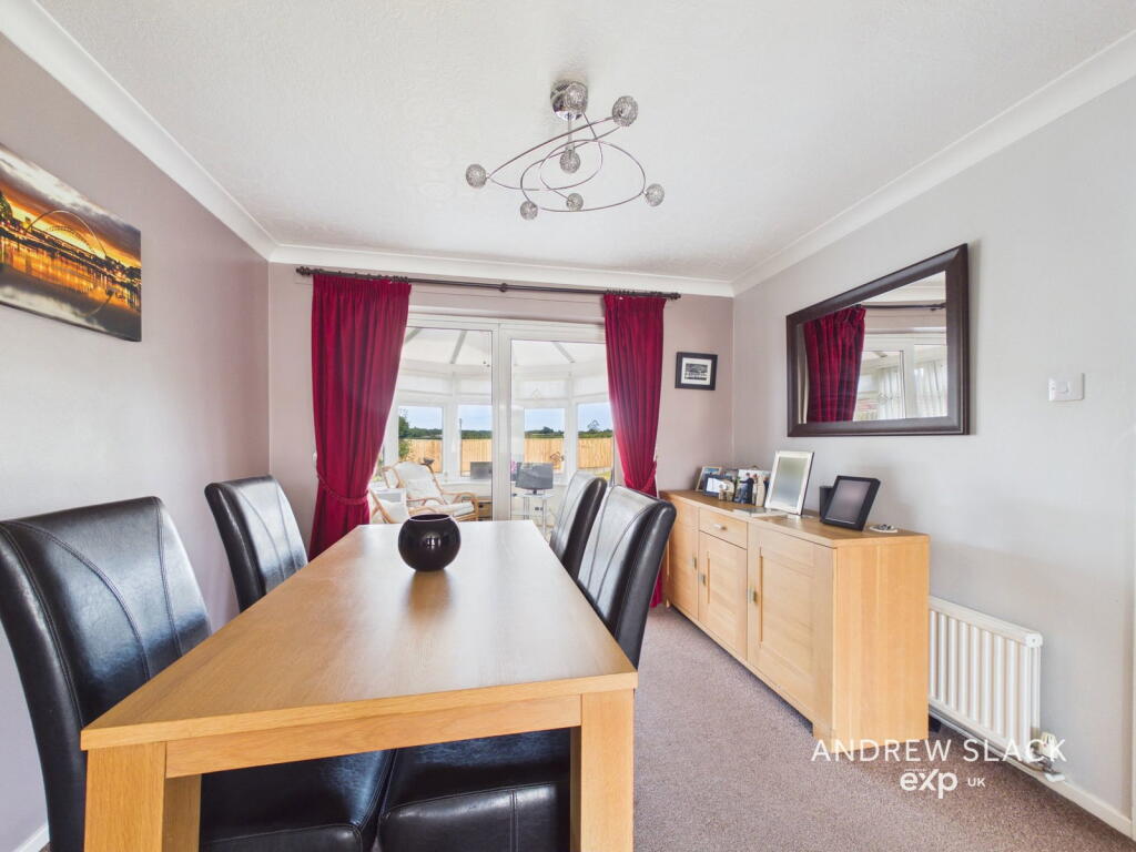 House in Mansfield, Warsop - More