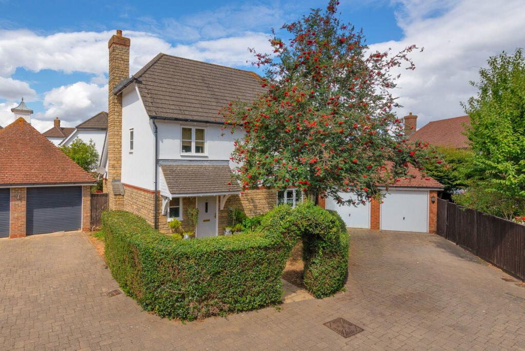 Main image of property: Dawn Lane, Kings Hill, West Malling, ME19 4DH