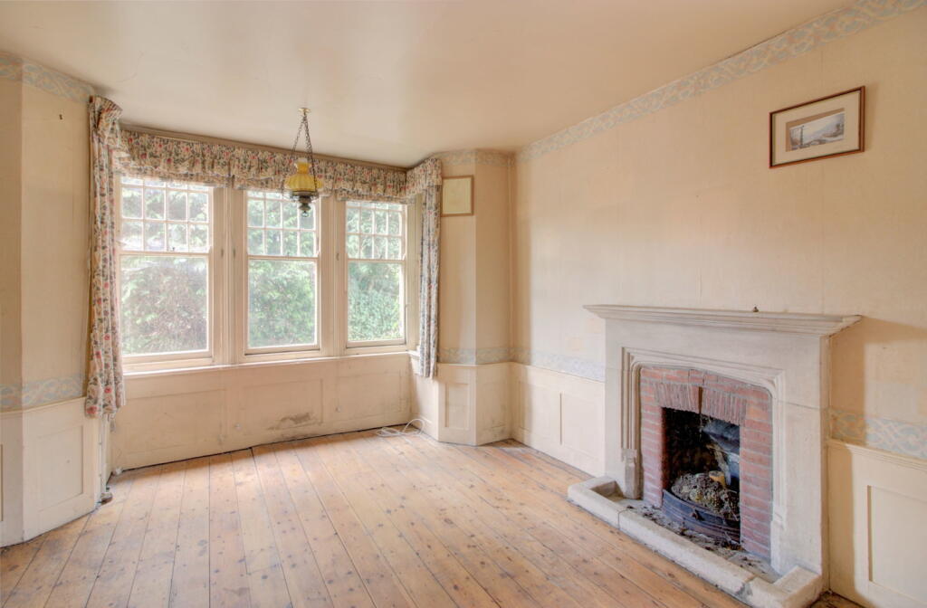 House in Swindon - View 4