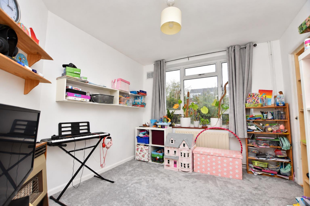 Chelsea Green, Leighton Buzzard photo 4