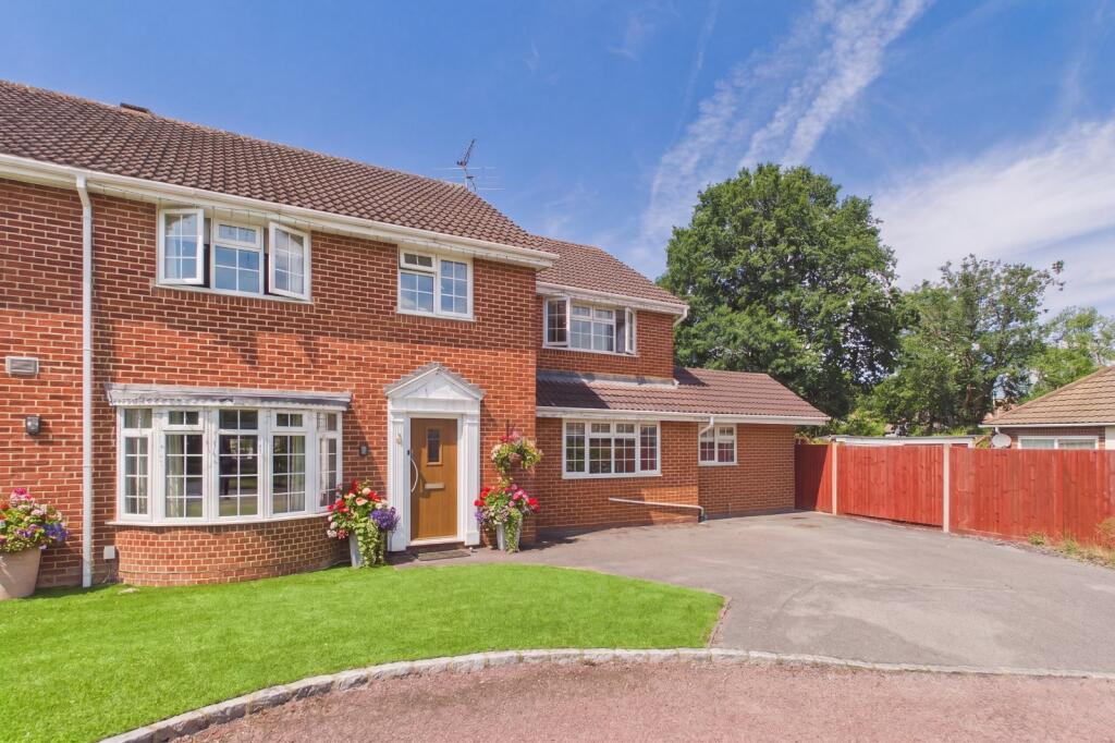 Main image of property: Fieldway, Winnersh, Wokingham, Berkshire, RG41