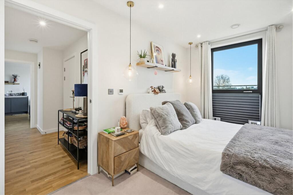 Apartment in London - More
