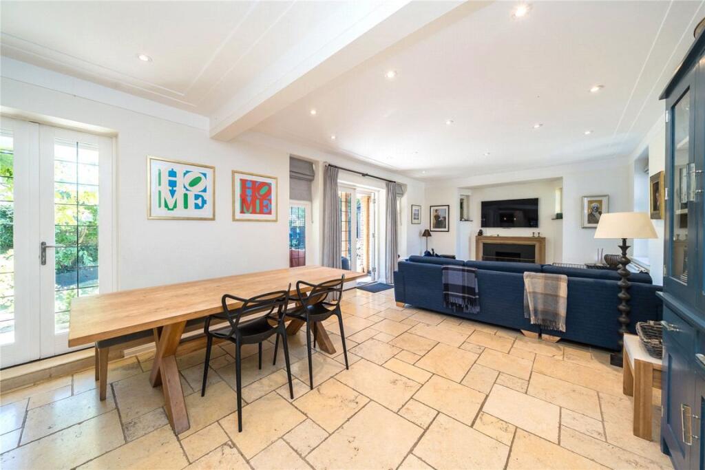 House in London - View 5
