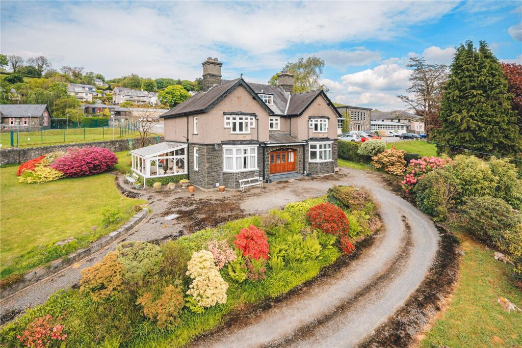 Main image of property: Barmouth Road, Dolgellau, Gwynedd