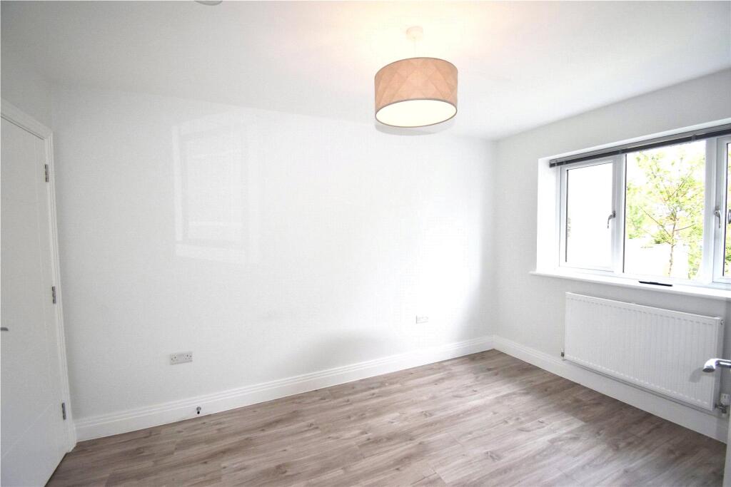 House in Reading - View 4