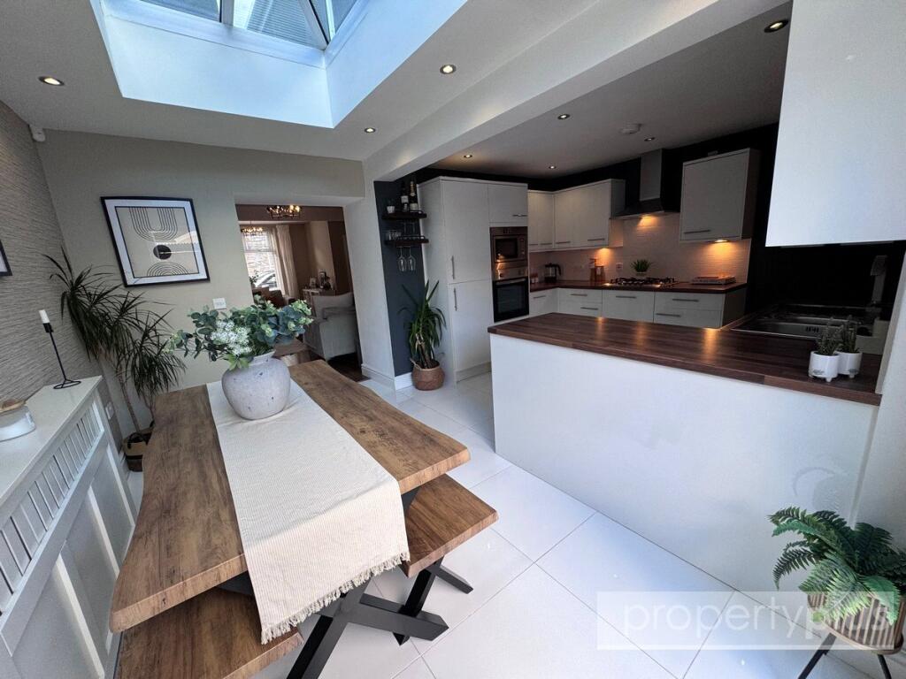 House in Cardiff, Treorchy - More